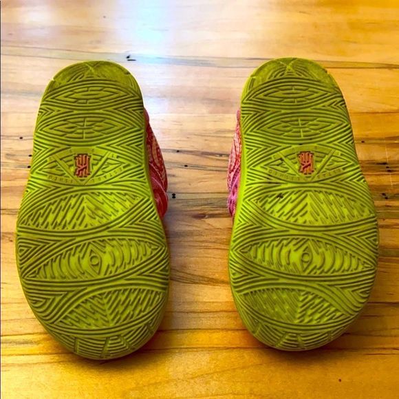 Nike Kyrie 5 ‘SpongeBob’ - Picture 6 of 8